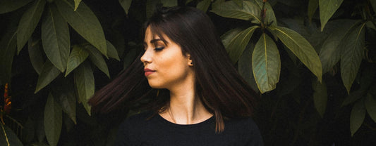 cheveux souples et brillants adaptés au climat humide de La Réunion